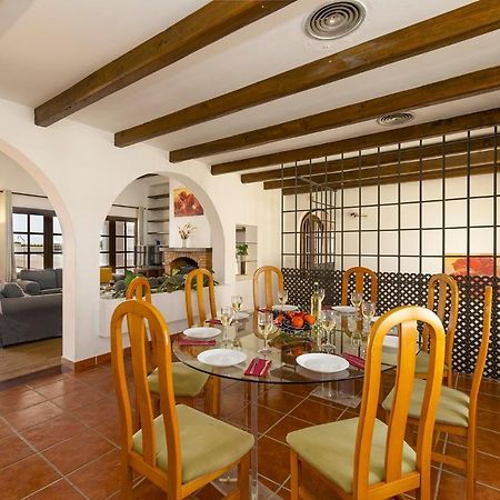 Villa Nikki By Villa Plus Puerto del Carmen  Exteriör bild